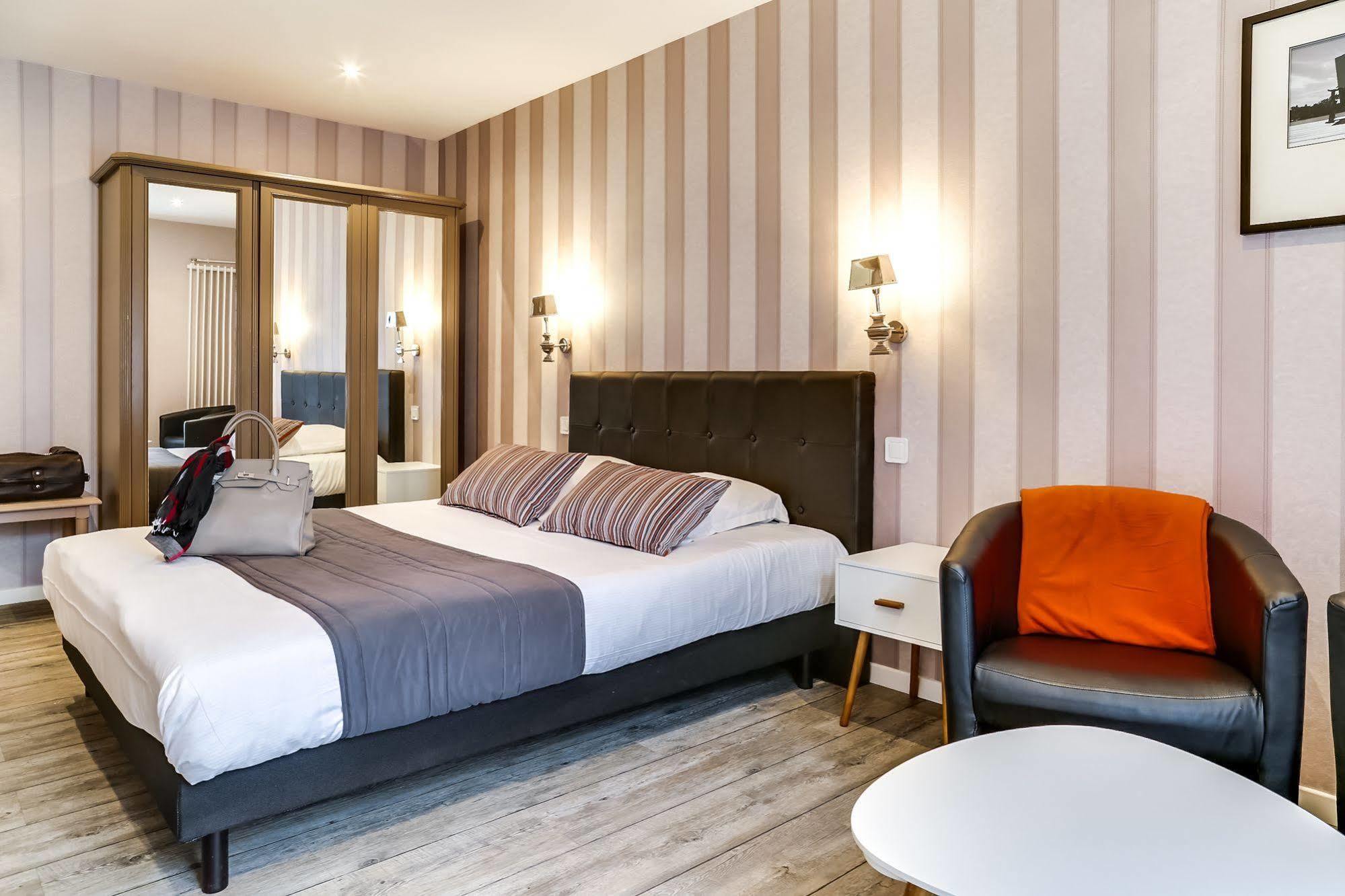 Hotel-Spa-Piscine Le Petit Castel Beuzeville-Honfleur Dış mekan fotoğraf